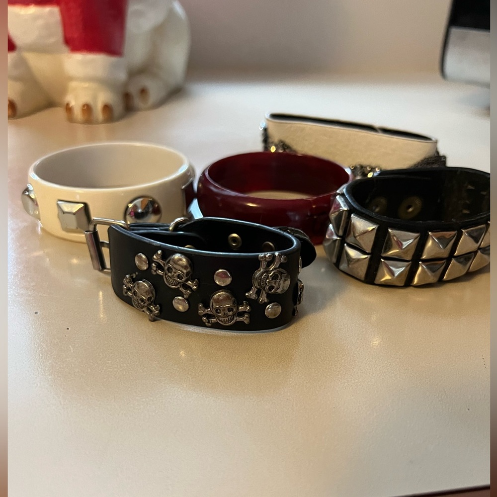 90s Vintage Set of 5 Punk Style Bracelets - Picture 5 of 16